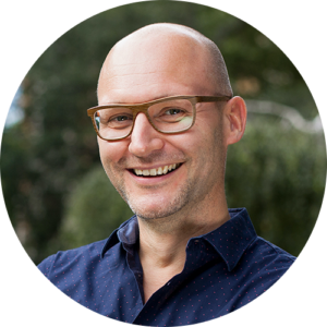 dozenten-thomas_schroeck Auf diesem Bild ist Tomas Schröck zu sehen, der die Hypnose-Ausbildung leitet